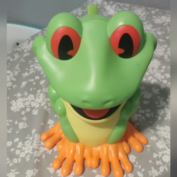 Rainforest Cafe 3D Cha Cha Tree Frog Mug - Picture 1 of 3